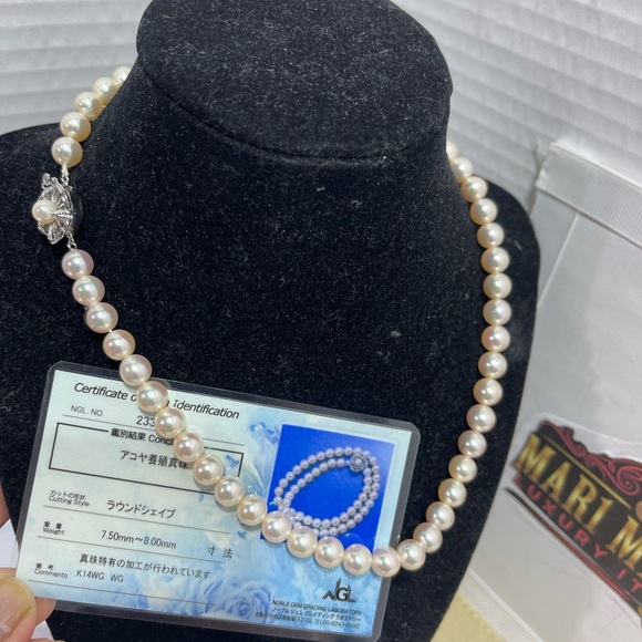 K14 white Gold /Akoya Pearl Necklace size 17 inches, Pearls size 7.5-8 mm - Picture 2 of 10